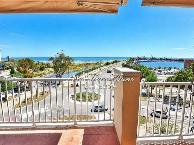 Piso en venta en paseo Marítim, Vilanova i La Geltrú, de 100 m² 4 habitaciones por 535.000