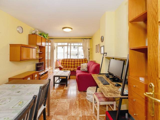 Piso en Venta en Paseo Marítimo Oeste Pacífico