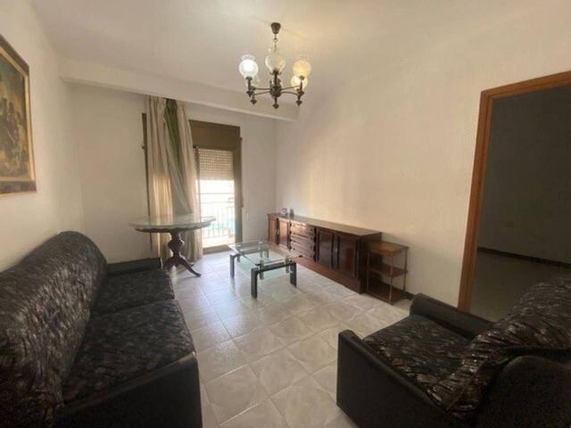 Piso en venta en paseo Cristòfol Colom, Granollers, de 57 m² 3 habitaciones por 160.000