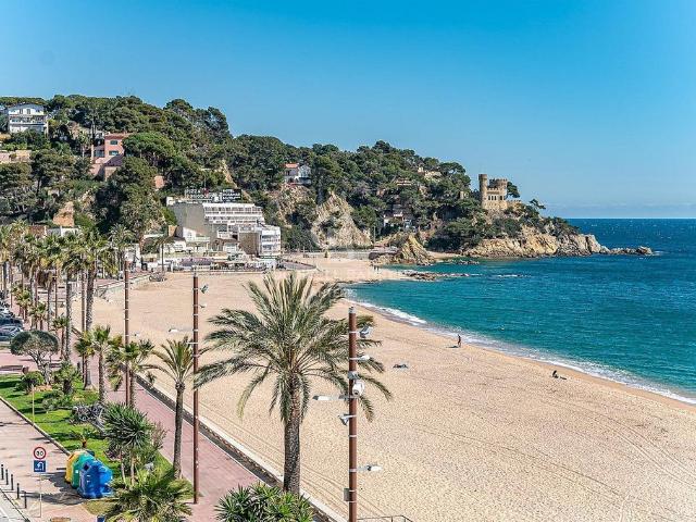 Piso en venta en paseo De Camprodon i Arrieta, Lloret de Mar, de 149 m² 5 habitaciones por 495.000