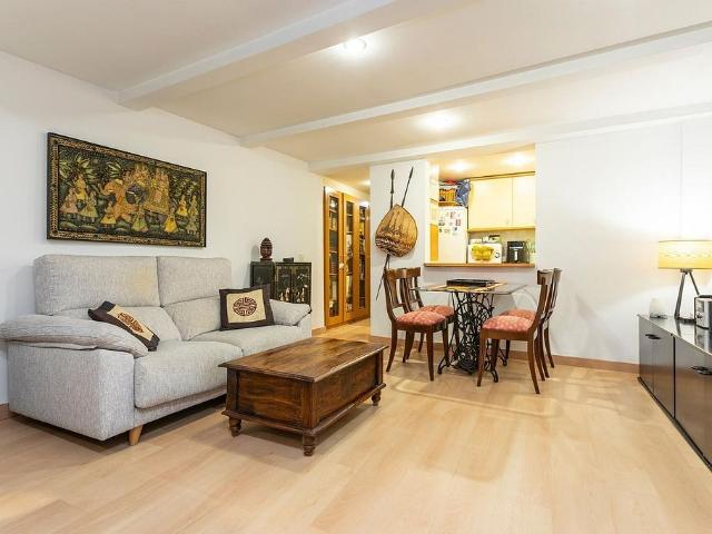 Piso en venta en paseo De Colom, Barcelona, de 47 m² 1 habitación por 310.000