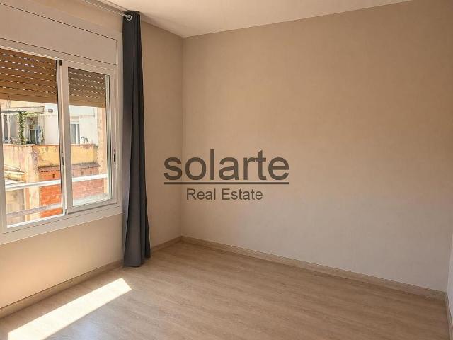 Piso en venta en paseo De Fabra i Puig, Barcelona, de 60 m² 3 habitaciones por 374.000