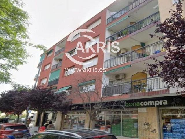 Piso en venta en paseo De la Costa Brava, Pineda de Mar, de 76 m² 3 habitaciones por 145.000