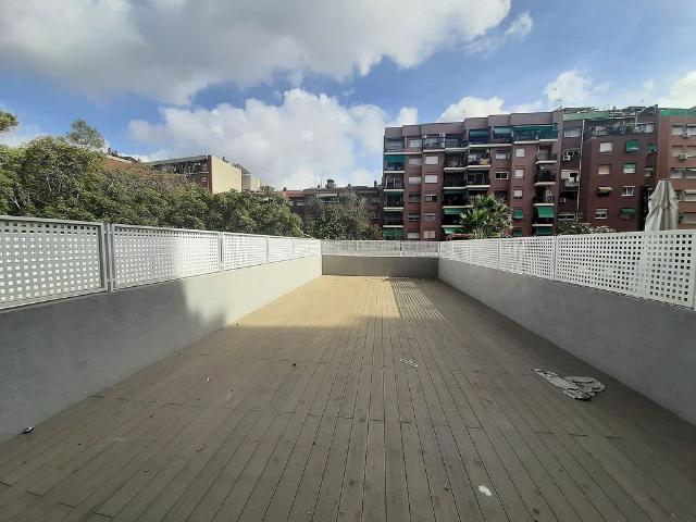 Piso en venta en paseo De la Zona Franca, Barcelona, de 60 m² 1 habitación por 305.000 €