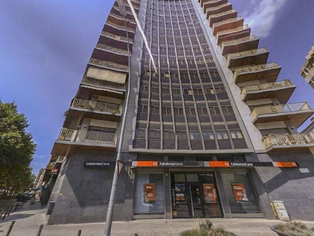 Piso en venta en paseo De Pere III, Manresa, de 146 m² 3 habitaciones por 295.000