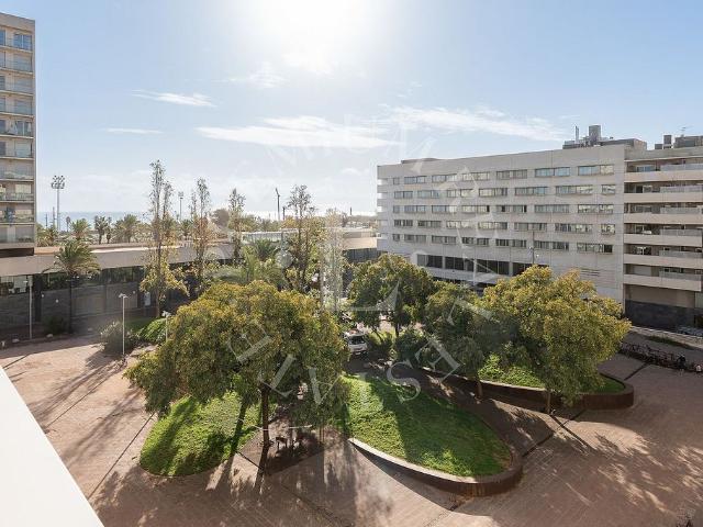 Piso en venta en paseo Del Taulat, Barcelona, de 95 m² 3 habitaciones por 765.000
