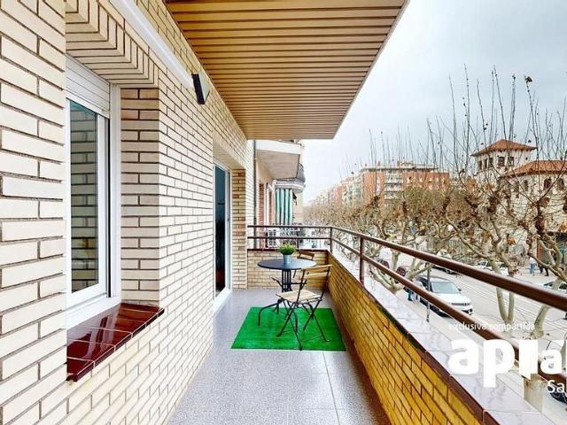 Piso en venta en paseo Del Doctor Moragas, Barbera del Vallès, de 90 m² 3 habitaciones por 312.000