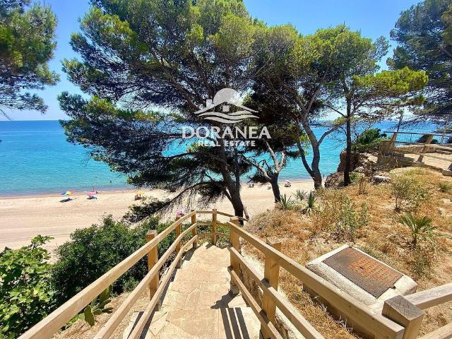 Piso en venta en paseo Del Mediterrani, Mont Roig del Camp, de 100 m² 2 habitaciones por 180.000
