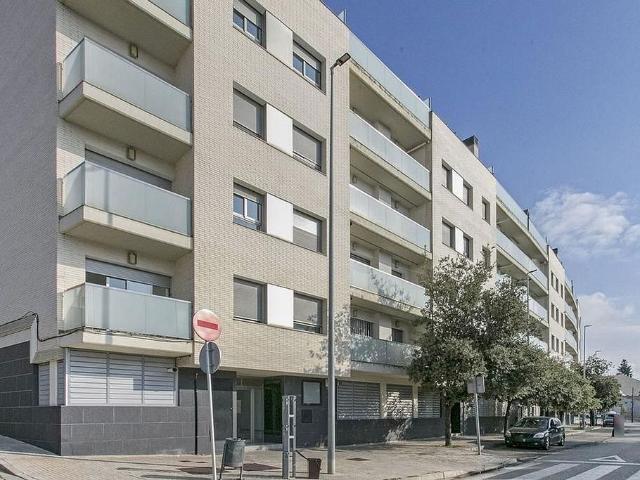 Piso en venta en paseo Pla de L'alzineta, Navàs, de 75 m² 3 habitaciones por 130.000