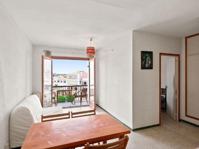 Piso en venta en paseo Tipicav Fde Climent, Castelló d´Empúries, de 35 m² 1 habitación por 110.000