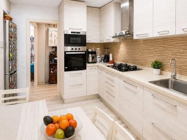 Piso en venta en paseo Universal, Barcelona, de 48 m² 2 habitaciones por 249.000
