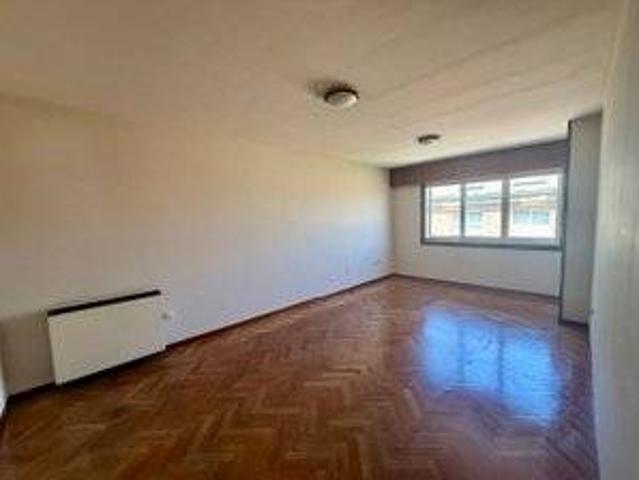Piso en Venta en Pastoriza