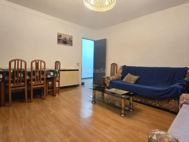 Piso en venta en Parla, Calle Pinto San Roque. ROOM HOUSE Inmobiliaria VENDE. Pisos.