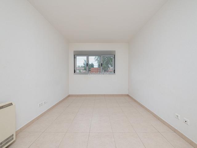 Piso en venta en Parla, Laguna Park. Pisos.