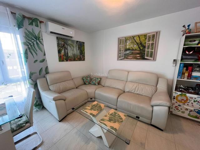 Piso en venta en Parla, Reyes. CASALIA presenta: Tu próximo hogar en una de las zonas más demandadas de Parla. Pisos.