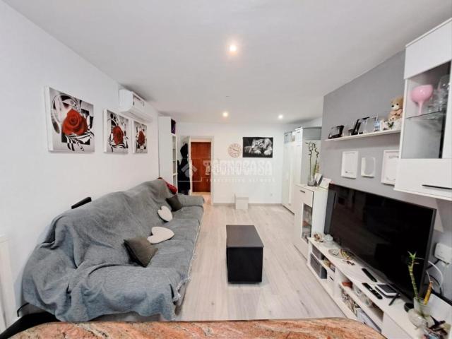 Piso en venta en Parla, Reyes. Piso en venta en Parla. Pisos.