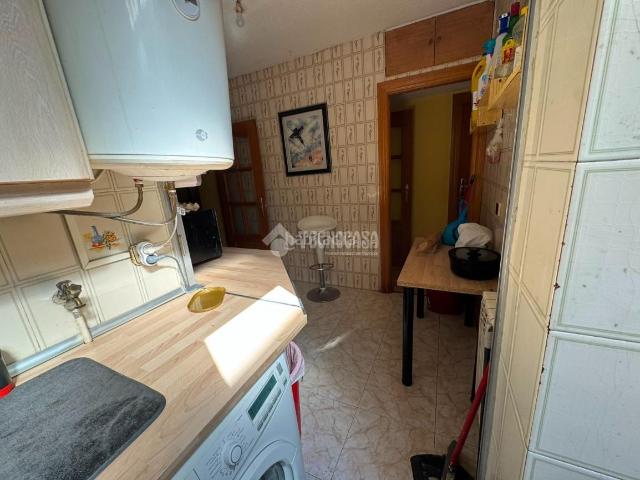 Piso en venta en Parla, Reyes. Piso en venta en Parla. Pisos.