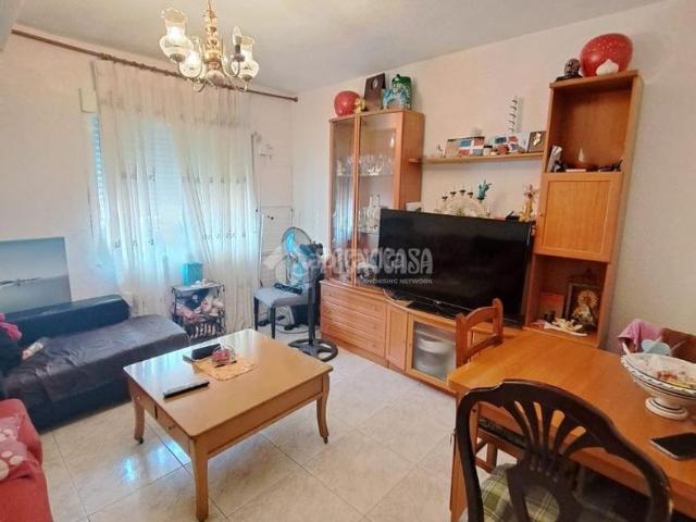 Piso en venta en Parla, Reyes. Piso en venta en Parla. Pisos.