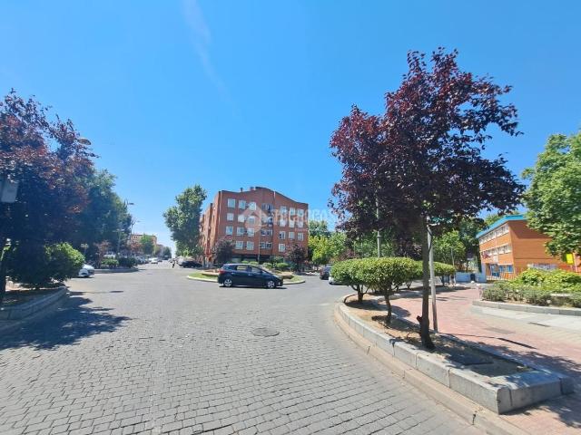 Piso en venta en Parla, Reyes. Piso en venta en Parla. Pisos.