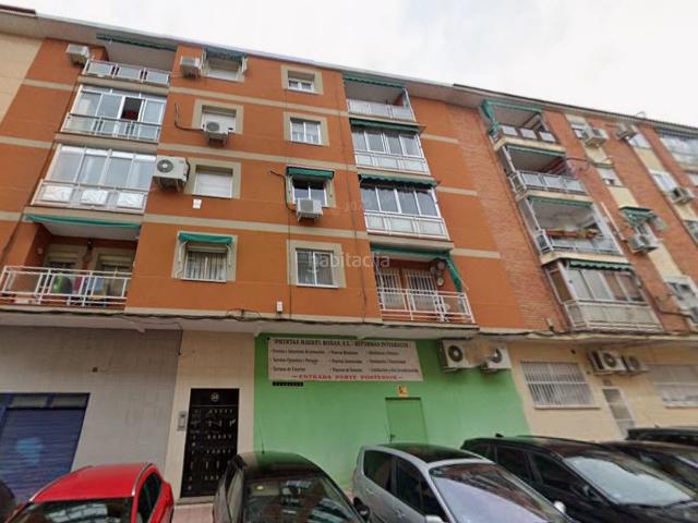 Piso en venta en Parla, Reyes. Pisos.