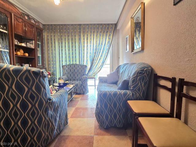 Piso en venta en Parla, Villayuventus Renfe. ROOM HOUSE Inmobiliaria VENDE. Pisos.
