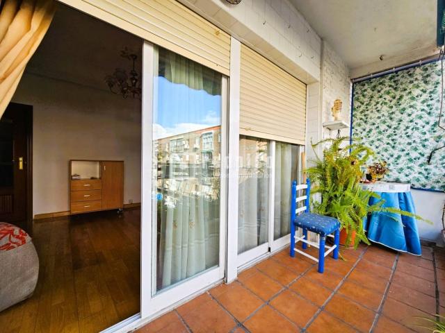 Piso en venta en Parla, Villayuventus Renfe. VIVIENDA EN PLENO CENTRO DE 3 DORMITORIOS A 1 MIN DE RENFE. Pisos.