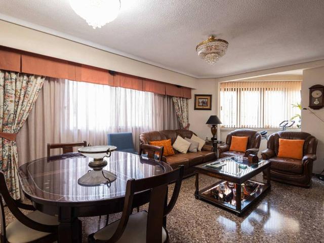 Piso en Venta en Parque Geólogo José Royo Gómez