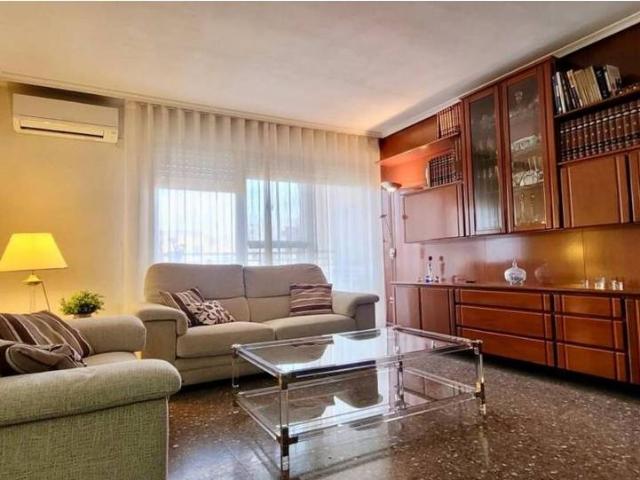 Piso en Venta en Parque Geólogo José Royo Gómez