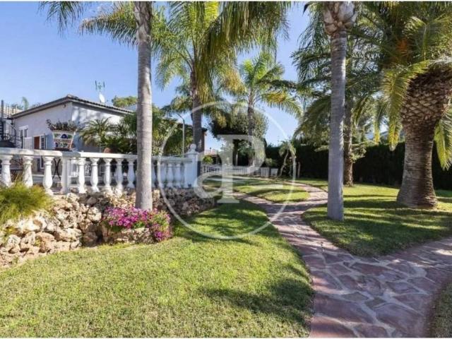 Casa en Venta en Paterna