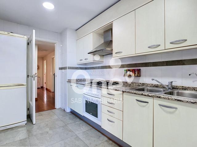 Piso en venta en Paterna, Valterna. One SAB Inmobiliaria presenta EN EXCLUSIVA este magnífico piso en Valterna. Pisos.