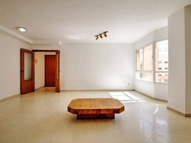 Piso en Venta en Paus Poligono San Blas