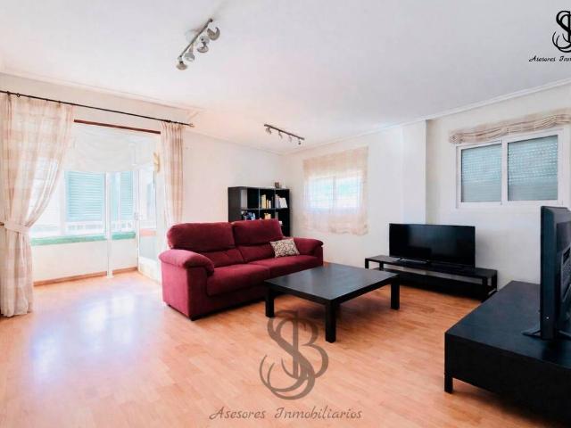 Piso en Venta en Paus Poligono San Blas