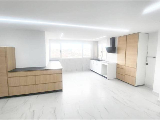 Piso en Venta en Petrer