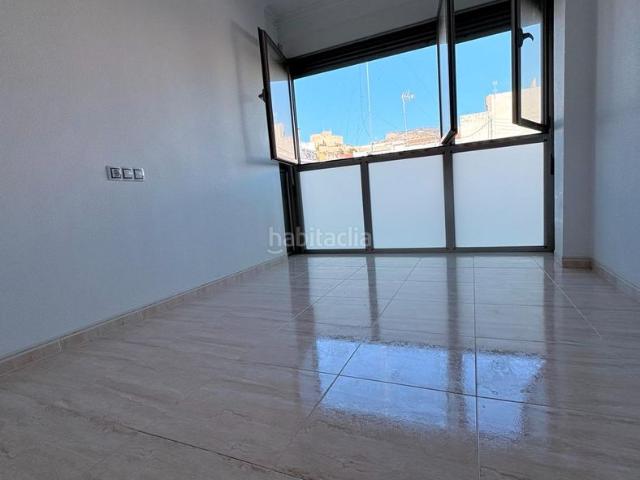 Piso en venta en Petrer. PISO EN CENTRO PETRER 128 M2 A ESTRENAR. Pisos.