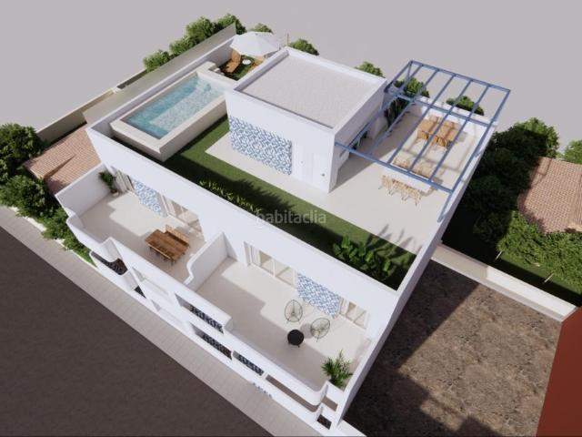 Piso en venta en Pilar de la Horadada, Torre de la Horadada. Ubicado en la encantadora localidad de Torre de la Horadada, este conjunto residencial ofrece una seleccioacuten de apartamentos y. Pisos.