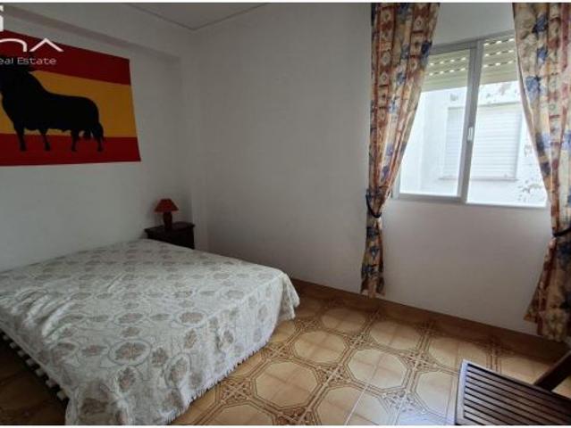 Piso en venta en Piles pueblo de 3 habitaciones con aire acondicionado y a solo 700 metros de la pla