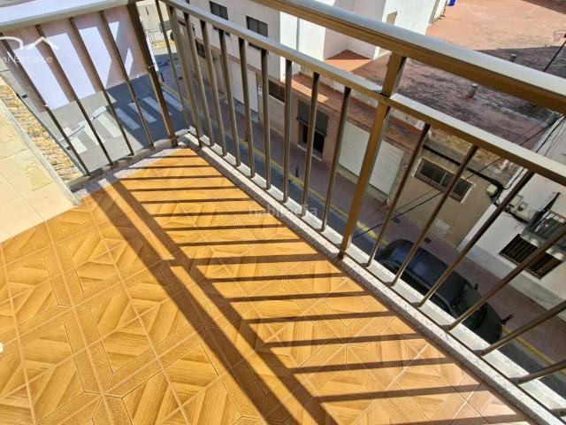 Piso en venta en Piles. Piso en venta en Piles pueblo de 3 habitaciones con aire acondicionado y a solo 700 metros de la playa. Pisos.
