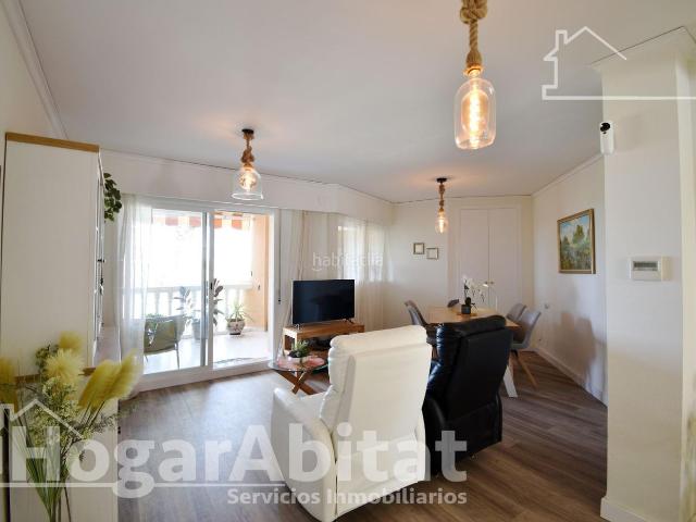 Piso en venta en Piles. PLAYA DE PILES! SEMIREFORMADO EN RESIDENCIAL CON PISCINA Y GARAJE. Pisos.