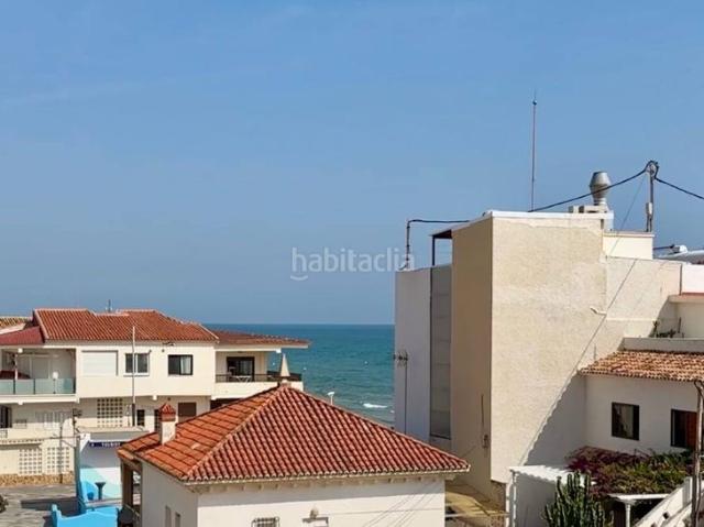 Piso en venta en Piles. Un piso en Playa de Piles es la oportunidad de despertar cada día con el sonido de las olas y disfrutar de la inmensidad del mar. Pisos.