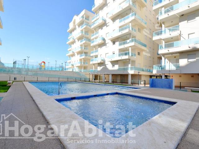 Piso en venta en Piles. VISTAS AL MAR! SEMINUEVO EN RESIDENCIAL CON PISCINA Y GARAJE. Pisos.