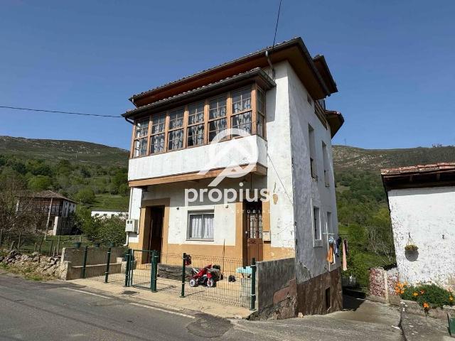 Piso en Venta en Piloña