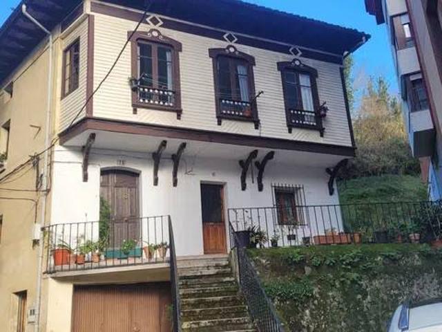 Piso en Venta en Piloña