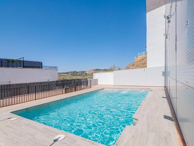 Piso en venta en Pinos Genil. Tu nuevo hogar en Cenes de la Vega te espera!. Pisos Pinos.