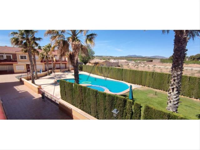 Piso en venta en Pinoso. Piso en Urbanización con Piscina. Pisos.