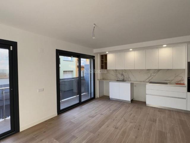 Piso en venta en Pineda de Mar, Centre. EXCLUSIVOS PISOS DE OBRA NUEVA A LA VENTA EN PINEDA DE MAR DISEÑO MODERNO, ACABADOS DE ALTA CALIDAD Y UBICACIÓN INMEJORABLE. Pisos Pineda de.