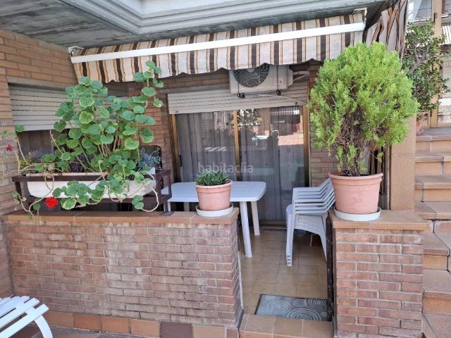 Piso en venta en Pineda de Mar, Centre. Fantàstic baix de 2 habitacions amb una àmplia terrassa amb accés directe a la zona de la piscina. Pisos Pineda de.