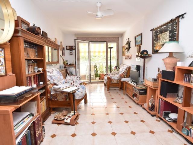 Piso en venta en Pineda de Mar, Centre. PISO 2 HAB EN PRIMERA LINEA DE MAR. Pisos Pineda de.