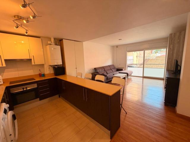 Piso en venta en Pineda de Mar, Centre. Piso en perfecto estado junto al centro y todos los servicios. Pisos Pineda de.