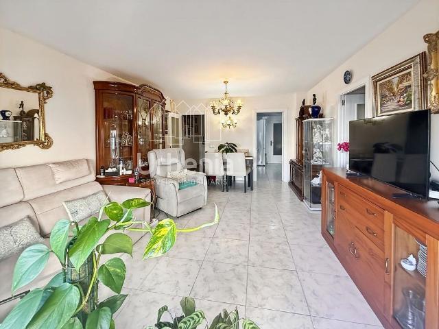 Piso en venta en Pineda de Mar, de 87 m² 3 habitaciones por 241.500