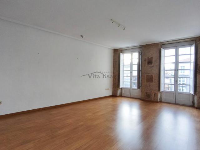 Piso en venta en plano Casco Histórico. En Zona, S. Marcial